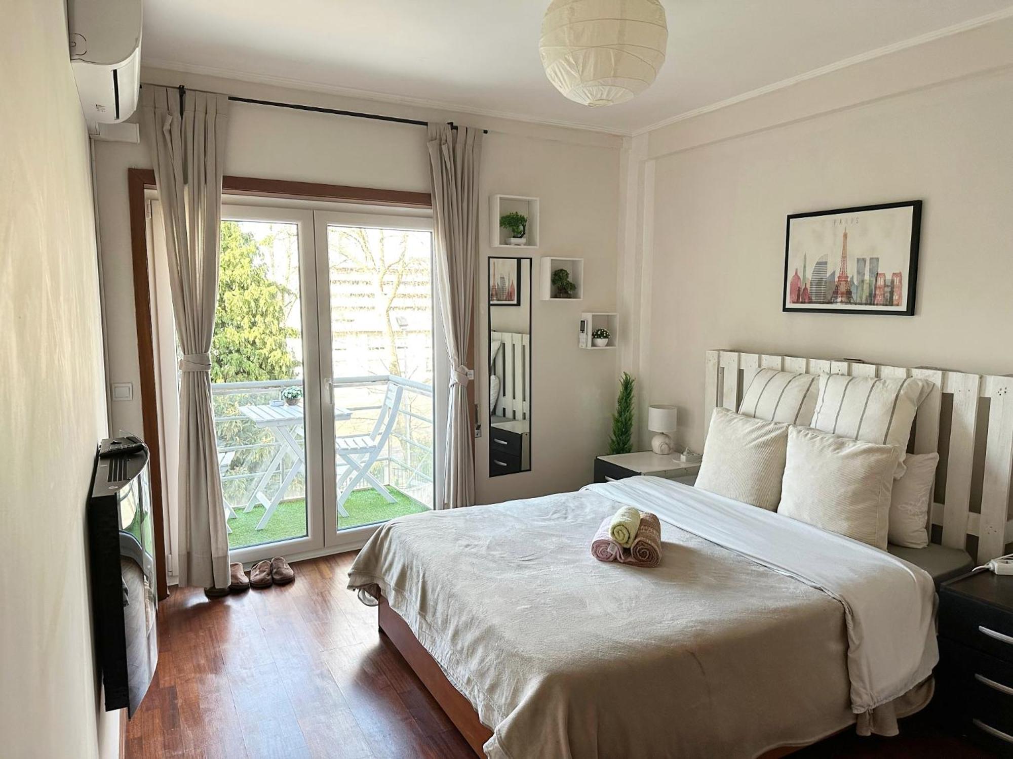 Modern Private Suite With Balcony & Bathroom - King And Queen Beds Vila Nova de Gaia Buitenkant foto