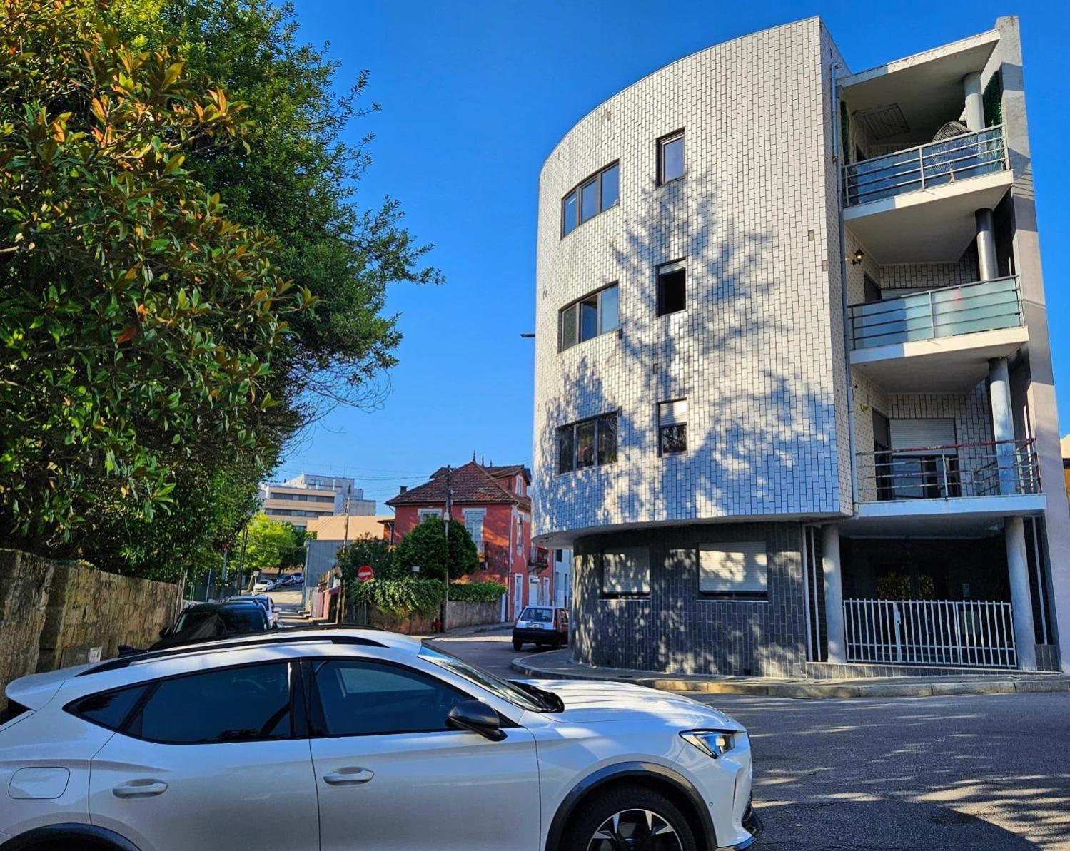 Modern Private Suite With Balcony & Bathroom - King And Queen Beds Vila Nova de Gaia Buitenkant foto